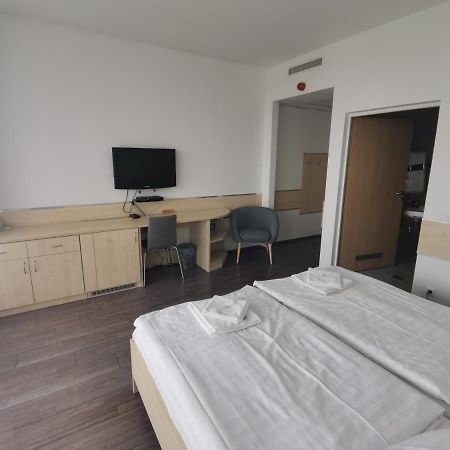 Corner Hotel Angyalfoeld Budapest Luaran gambar