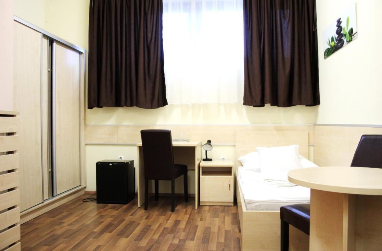 Corner Hotel Angyalfoeld Budapest Luaran gambar